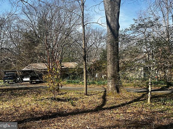 4th image of 160 Farmington Rd W