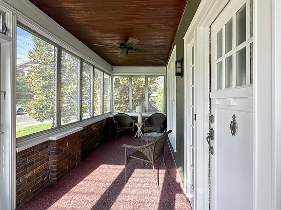 2nd image of 1001 Main St