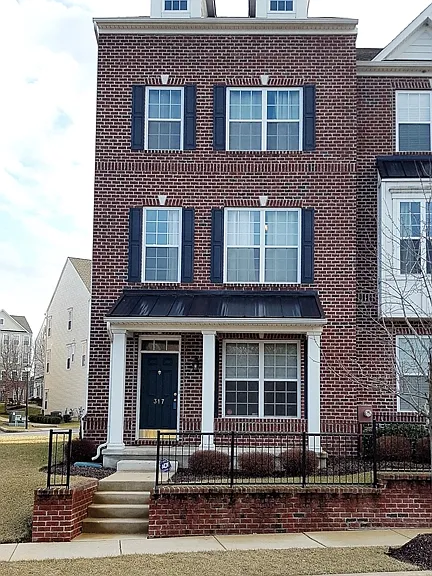 317 Lenape Way — Photo 1