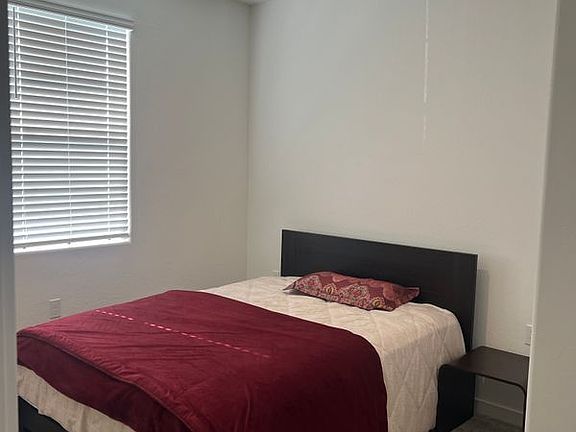 4th image of 348 Brad Ct