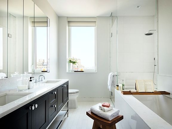 3rd image of 205 E 92nd St APT 19A