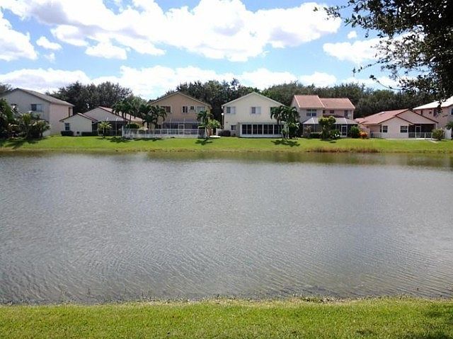 2nd image of 10016 Country Brook Rd