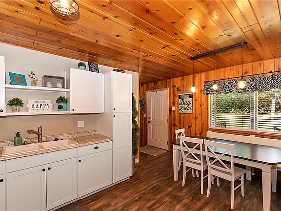 5th image of 500 Bernhardt Ln