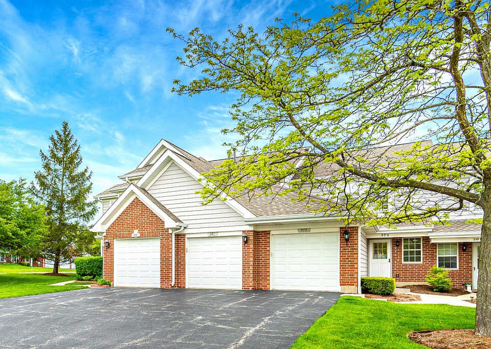 1st image of 373 Winfield Ct #373