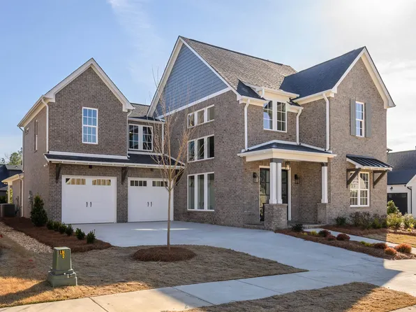 1820 Swann Ln, Hoover, AL 35244