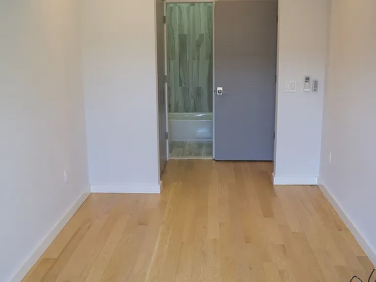 646 Greene Ave #4 — Photo 9