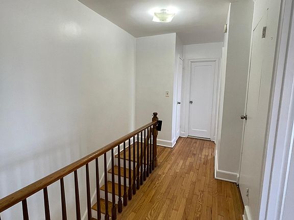 5th image of 2789 Hone Ave