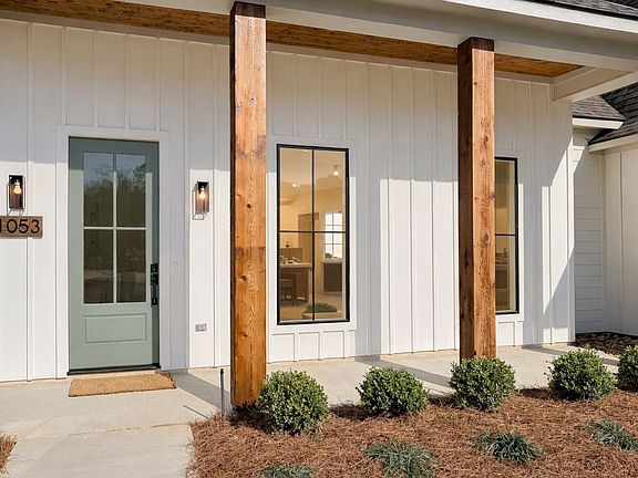 3rd image of 1053 Martin Way