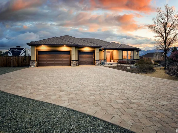 1573 Amber Rose Dr, Minden, NV 89423