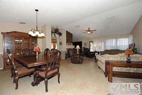 4th image of 8411 Bluff Bend Dr