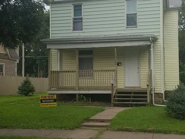 1032 16th St, Rock Island, IL 61201