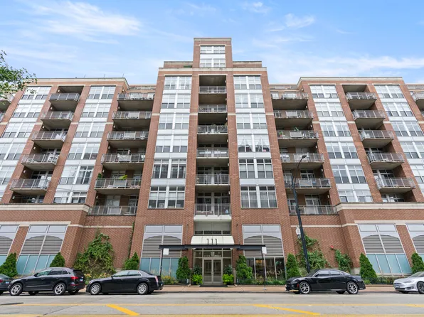 (undisclosed Address), Chicago, IL 60607