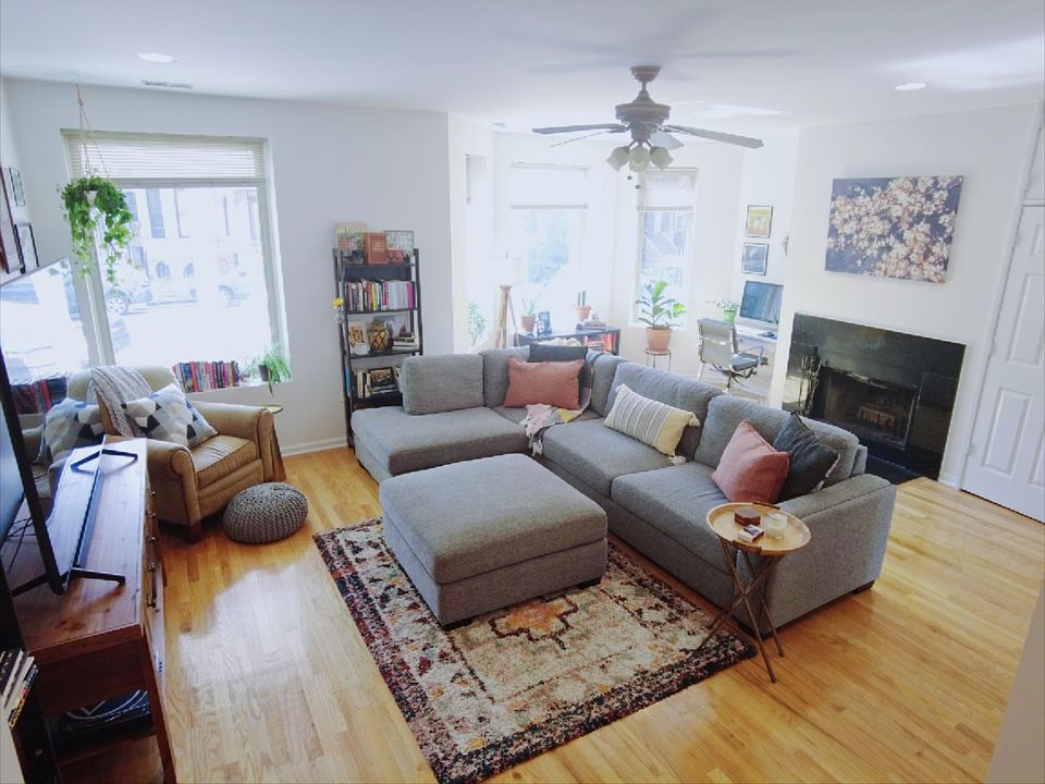1st image of 2431 N Albany Ave #1N