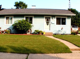 8543 16th Ave, Kenosha, WI 53143