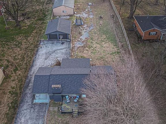2nd image of 5618 Graham Ln