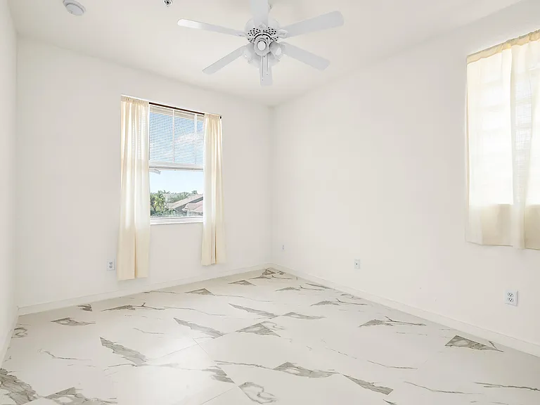 810 Marina Del Ray #6 — Photo 37