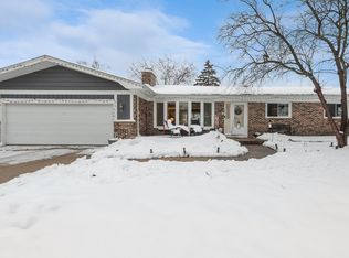 1501 Eastwood Ln, McHenry, IL 60051