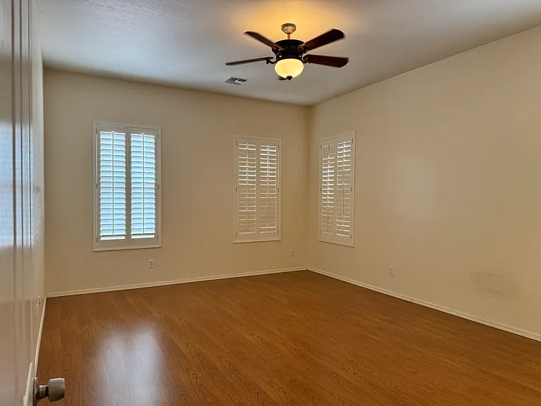2821 E Stottler Ct — Photo 11