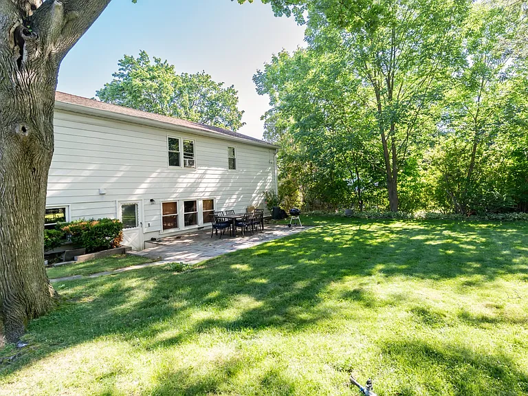 31 Frederick Ln — Photo 63