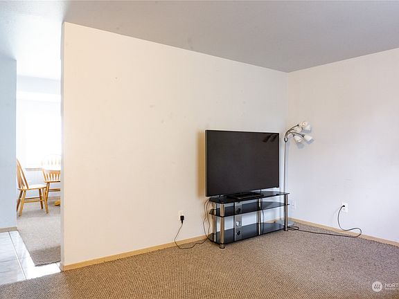 2nd image of 7513 59th Drive NE