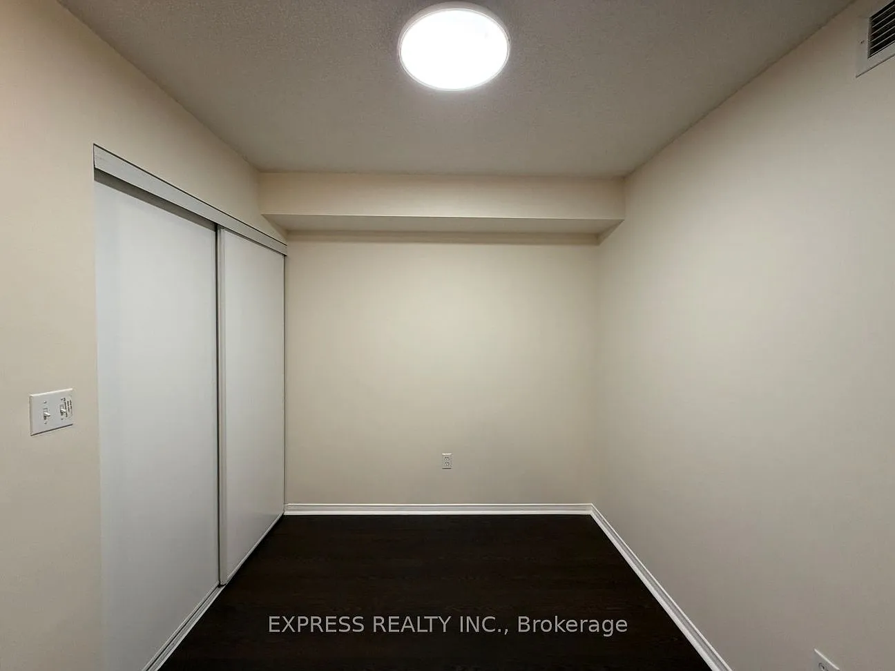 1 bed, $2,400 — Photo 4