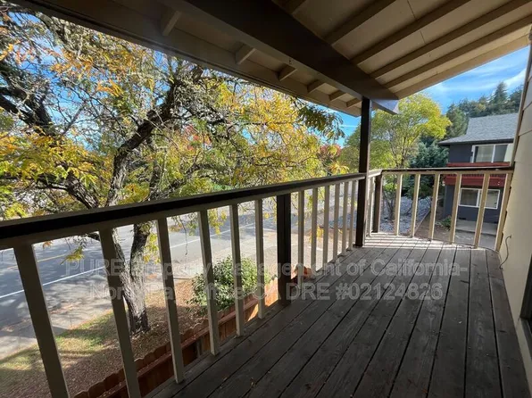 2000 S Dora St #4, Ukiah, CA 95482