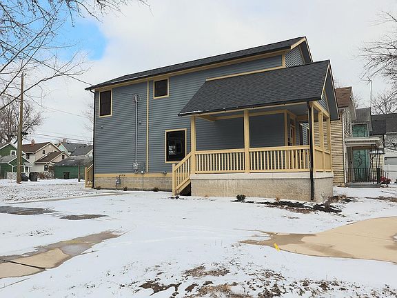 2nd image of 838 Lavina St