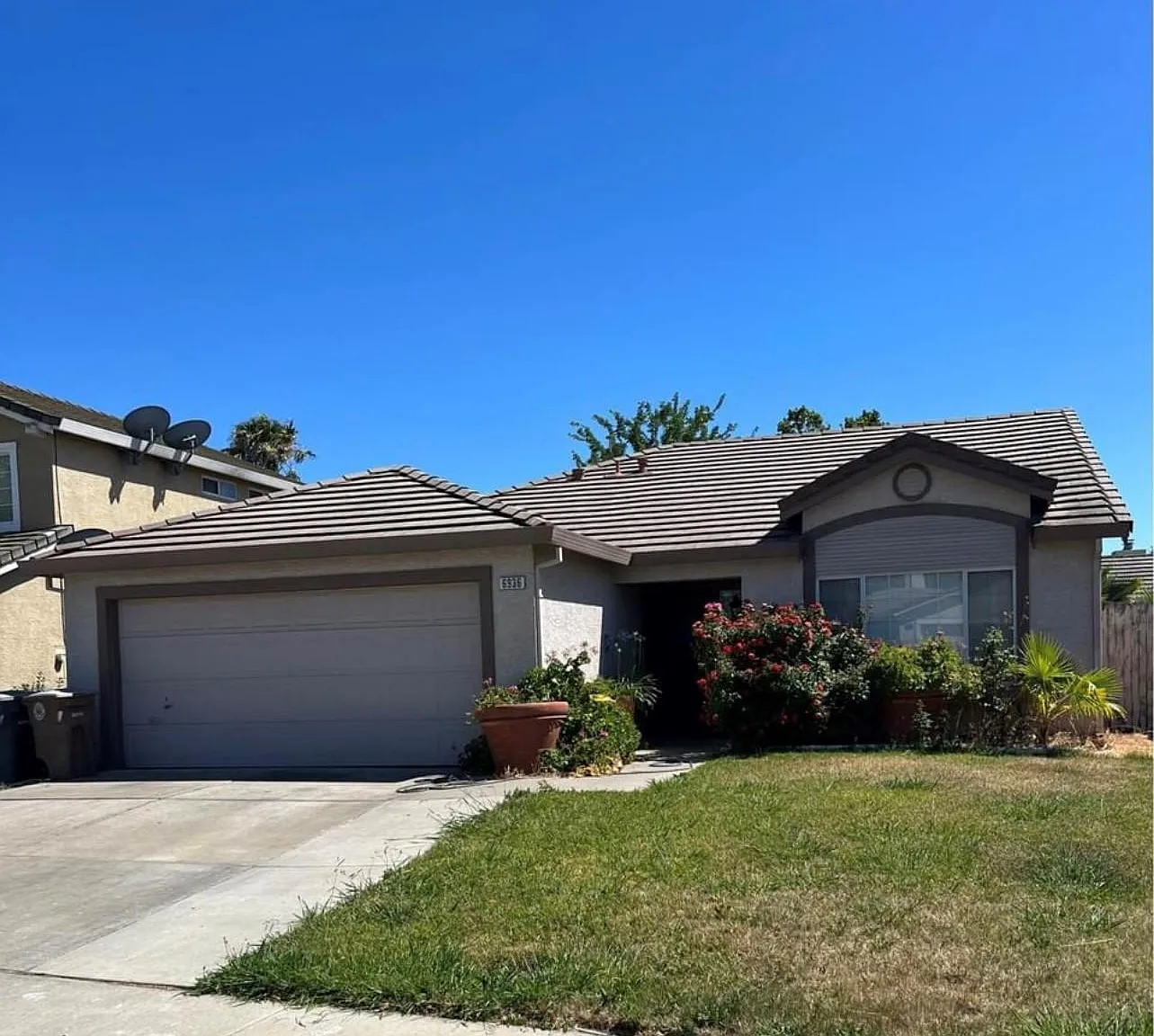 3 bed, 1424 sqft, $2,850 — Photo 1