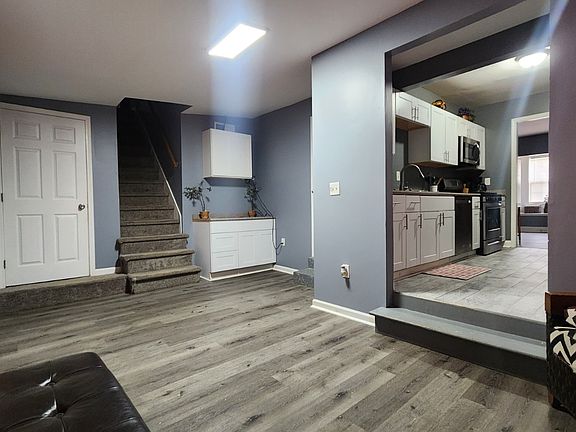 3rd image of 4029 New Willow Rd