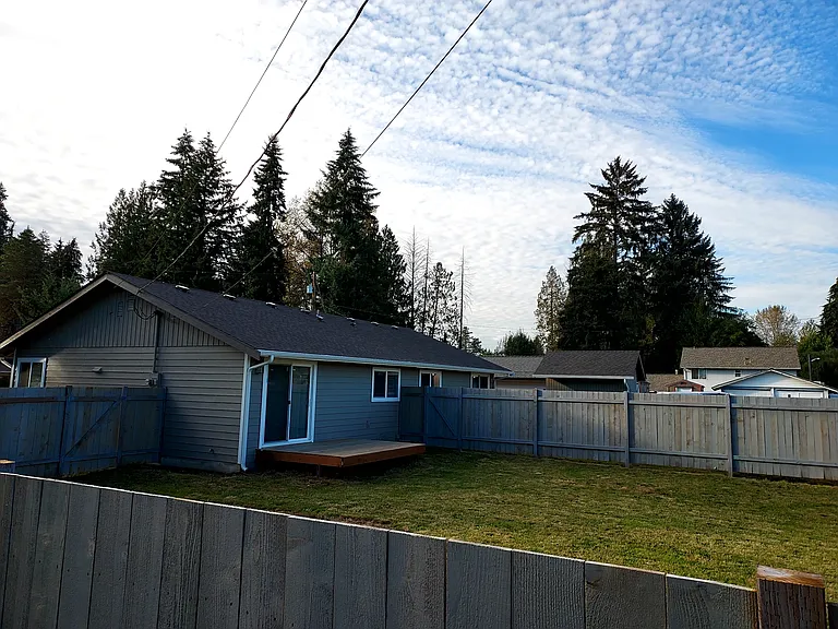 411 Anderson Ave — Photo 14