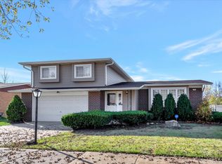 22604 Lakeshore Dr, Richton Park, IL 60471