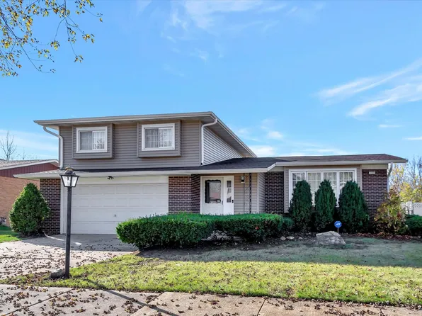 22604 Lakeshore Dr, Richton Park, IL 60471