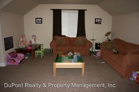 5th image of 3800 Cameron Dr NE