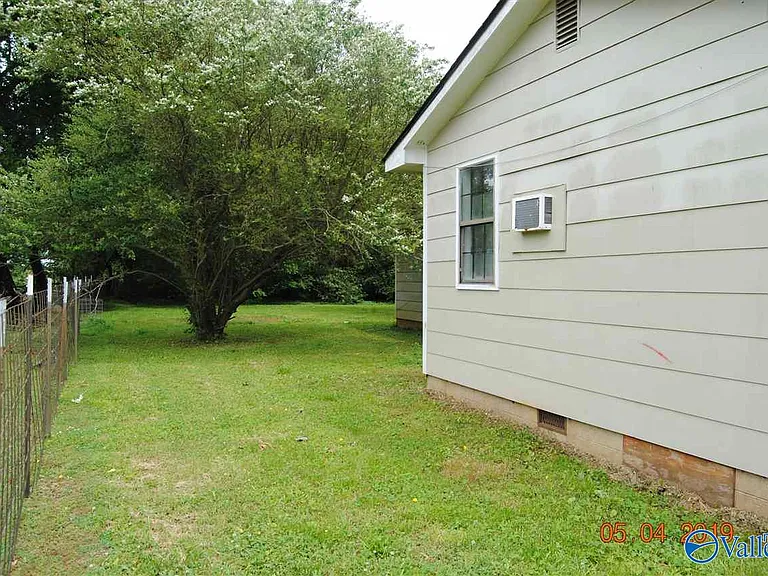 157 Baltimore Dr — Photo 6
