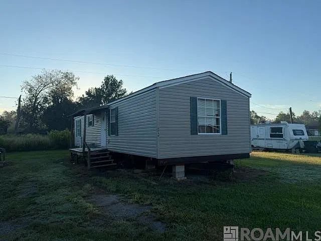 2 bed, 900 sqft, $1,400 — Photo 1