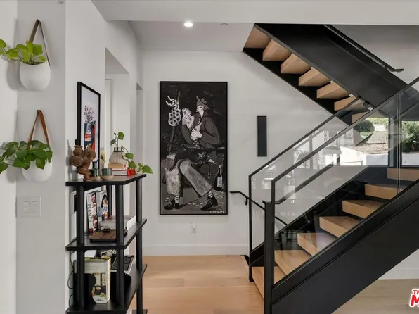 3225 Rowena Ave, Los Angeles, CA 90027