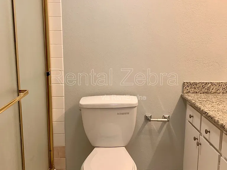 1592 Ashwood Dr — Photo 15