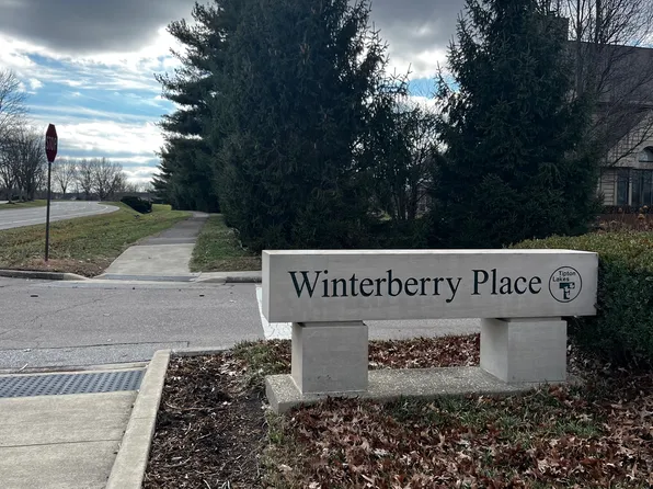 4780 Winterberry Pl, Columbus, IN 47201