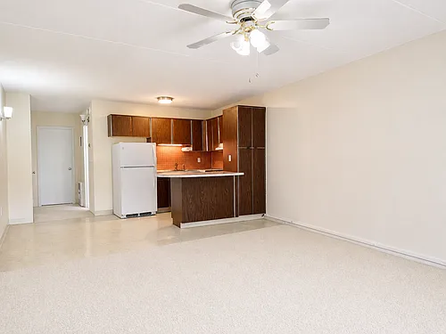 200 Swanton St Photo 1