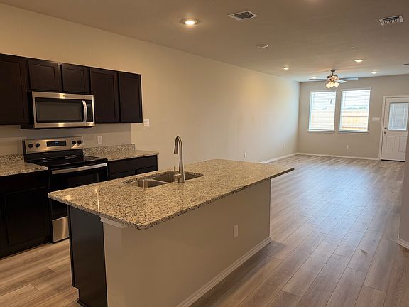 3rd image of 1126 Stone Valley Rd #B