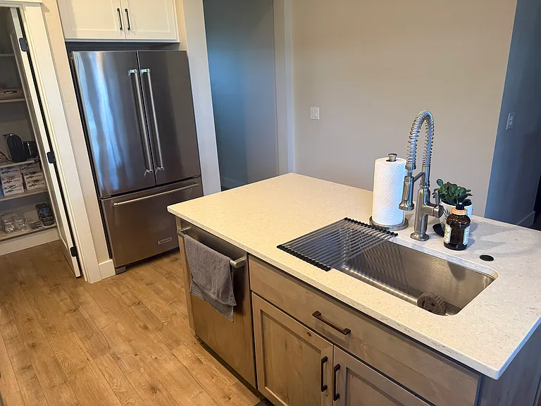 3443 E Girdner St — Photo 5