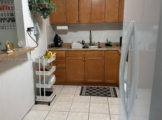 9445 SW 76th St APT U6, Miami, FL 33173