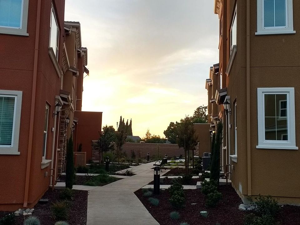 1st image of 38864 Myrsine Pl
