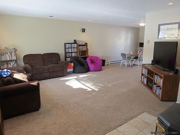 2nd image of 840 Kristen Ct