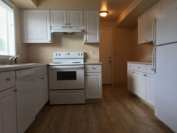 kitchen on 1st floor