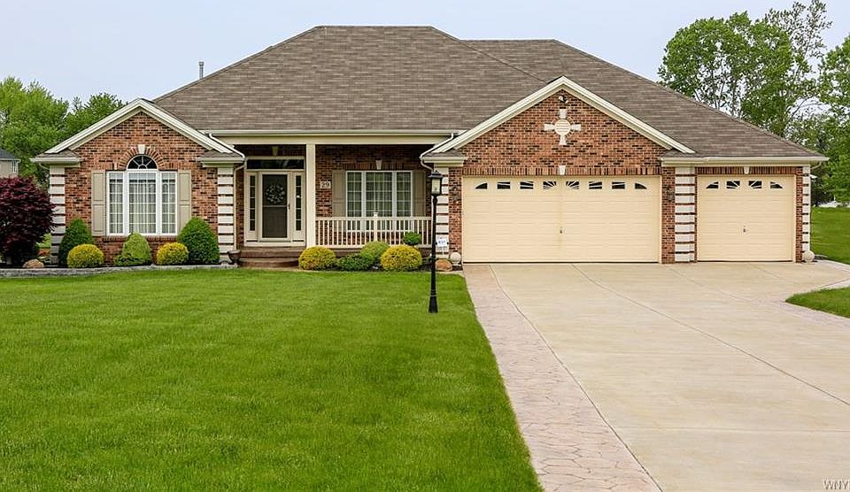 1st image of 29 Saddlebrook Ct