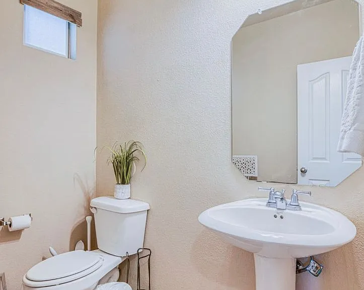 7413 Red Cedar Dr — Photo 22