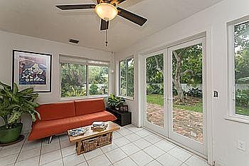 4th image of 2010 N Hibiscus Dr