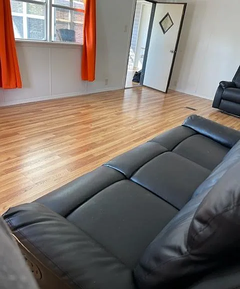 1812 Seagrape St NE — Photo 10