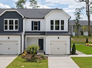 933 Poets Walk Rd, Whitsett, NC 27377